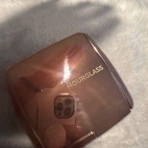 Hourglass Ambient Lightening Powder
